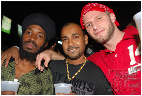 ac7_heavenly_drums_2009_II-058