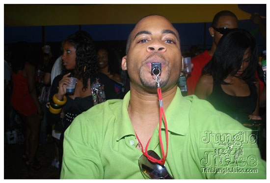 amnesia_ny_sept6-002