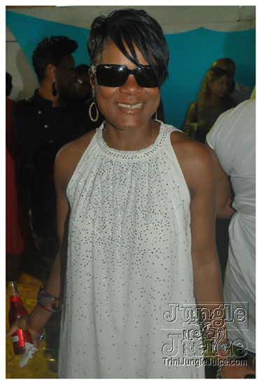 amnesia_ny_sept6-028