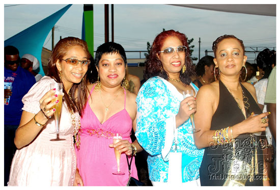 amnesia_ny_sept6-050