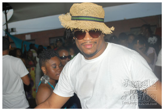 amnesia_ny_sept6-076