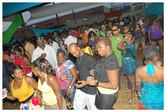 amnesia_ny_sept6-077