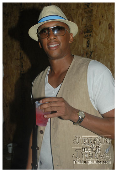 amnesia_ny_sept6-115