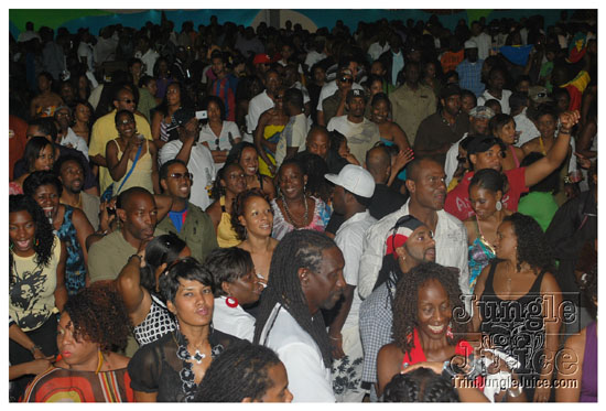 amnesia_ny_sept6-116