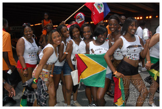 atlcarnival_parade_2009-046