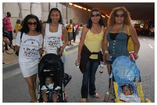 atlcarnival_parade_2009-050