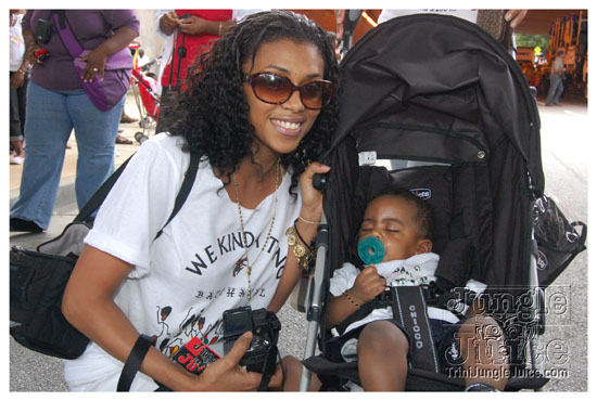 atlcarnival_parade_2009-051