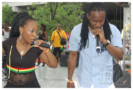 atlcarnival_parade_2009-206