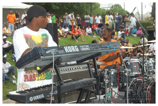 atlcarnival_parade_2009-211