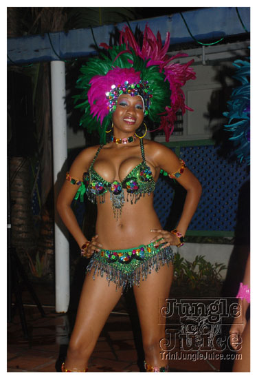 baje_intl_band_launch_jun12_2k9-013