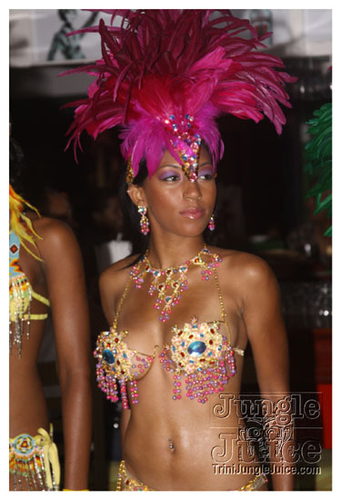 baje_intl_band_launch_jun12_2k9-043