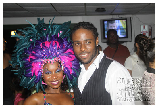 baje_intl_band_launch_jun12_2k9-052