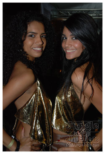 bazodee_friday_2k9-002