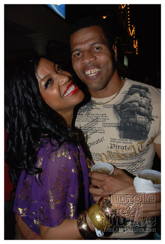 bazodee_friday_2k9-005