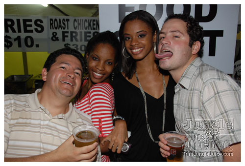 bazodee_friday_2k9-072