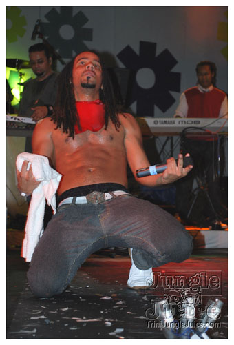 bazodee_friday_2k9-117