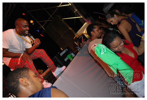 bazodee_friday_2k9-149