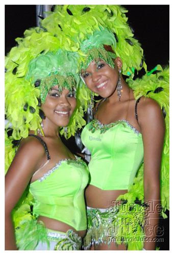 beach_house_carnival_2009-003