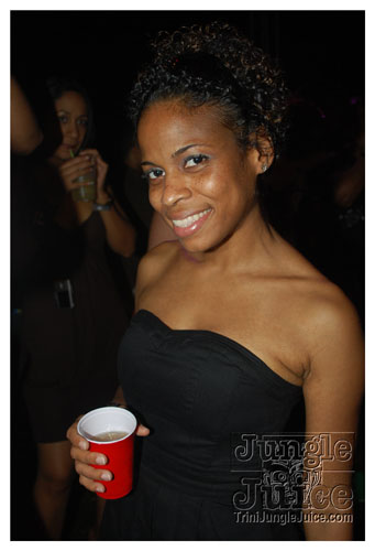 beach_house_carnival_2009-035