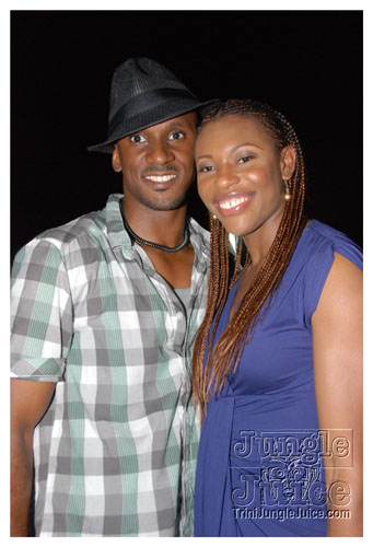 beach_house_carnival_2009-036