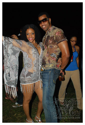 beach_house_carnival_2009-076