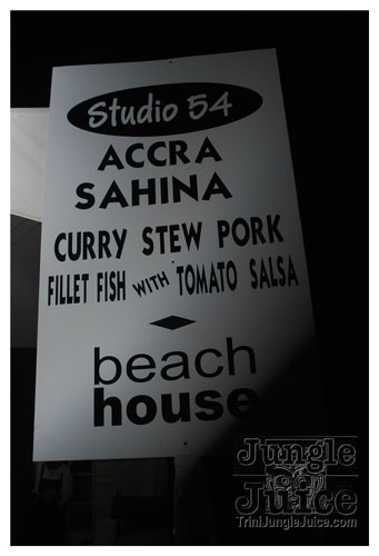 beach_house_carnival_2009-083