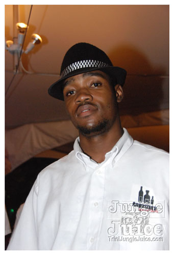 beach_house_carnival_2009-095