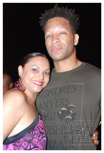 beach_house_carnival_2009-104