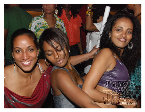 beach_house_carnival_2009-116