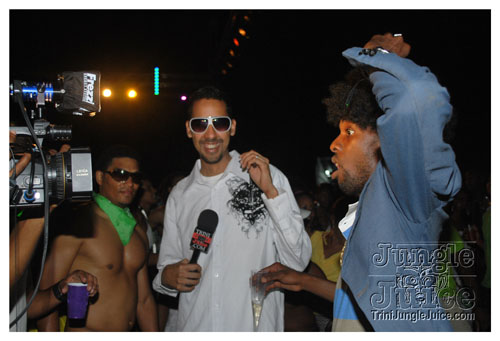 beach_house_carnival_2009-121