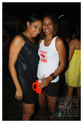 beach_house_carnival_2009-149