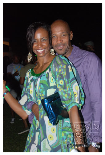 beach_house_carnival_2009-153