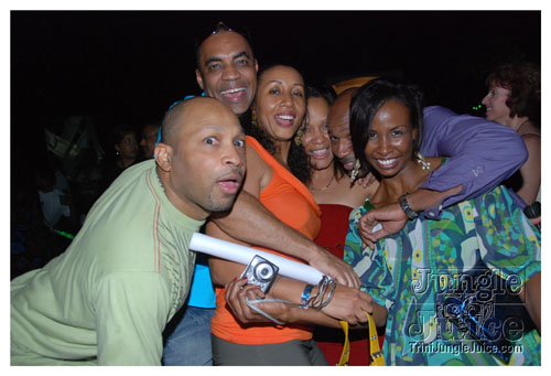 beach_house_carnival_2009-155