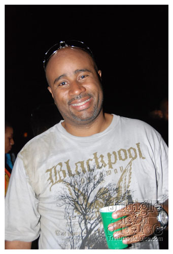 beach_house_carnival_2009-161