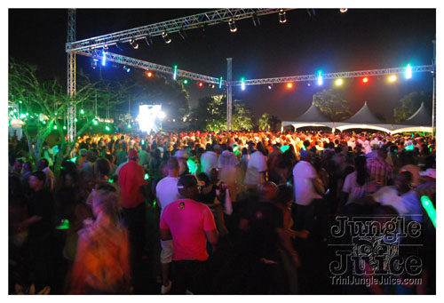 beach_house_carnival_2009-168