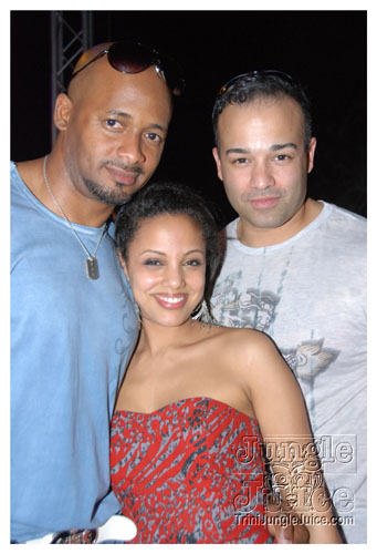 beach_house_carnival_2009-178