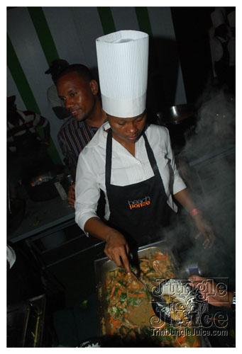 beach_house_carnival_2009-195