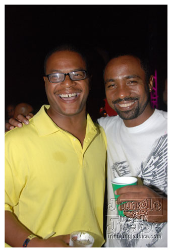 beach_house_carnival_2009-196