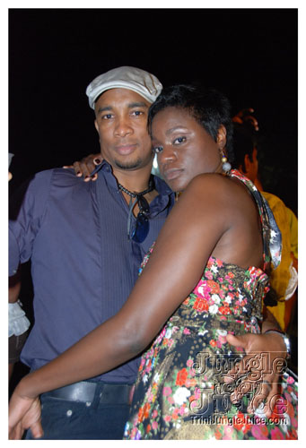 beach_house_carnival_2009-207