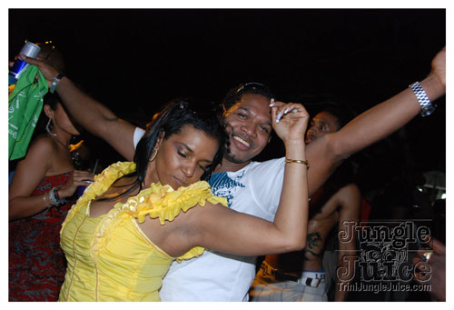 beach_house_carnival_2009-228