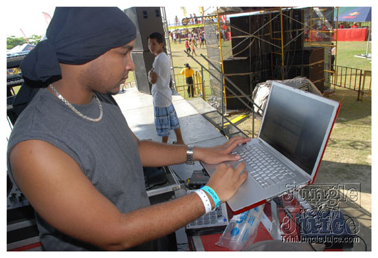 beach_jouvert_apr11-024