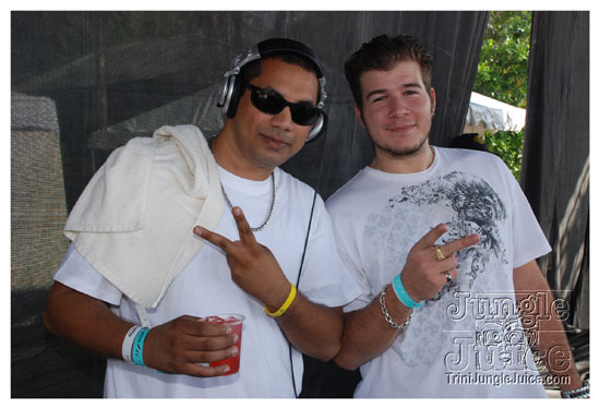 beach_jouvert_apr11-025