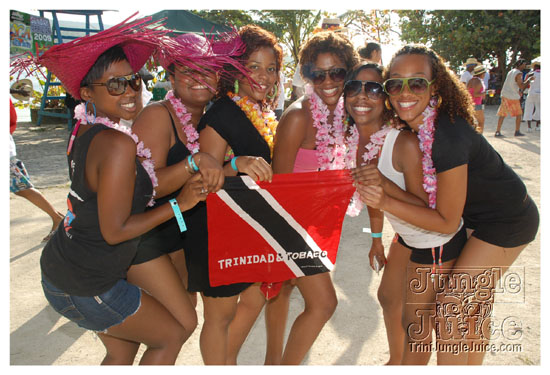 beach_jouvert_apr11-043