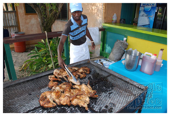 beach_jouvert_apr11-050