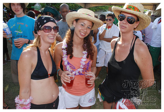 beach_jouvert_apr11-054