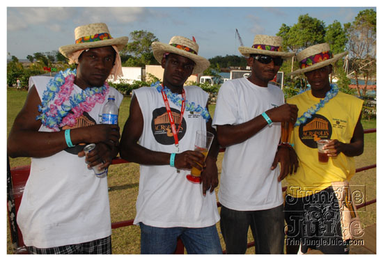 beach_jouvert_apr11-085