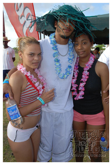 beach_jouvert_apr11-091