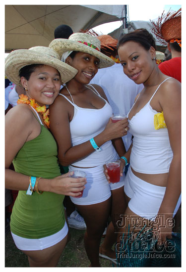 beach_jouvert_apr11-094
