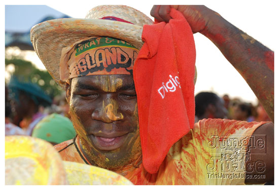 beach_jouvert_apr11-149
