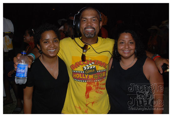 beach_jouvert_apr11-187